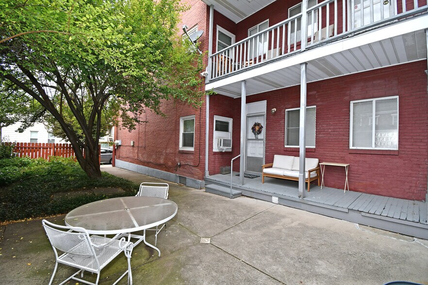 More Photos Of 15 S 14th St, Pittsburgh Multifamily For Sale
