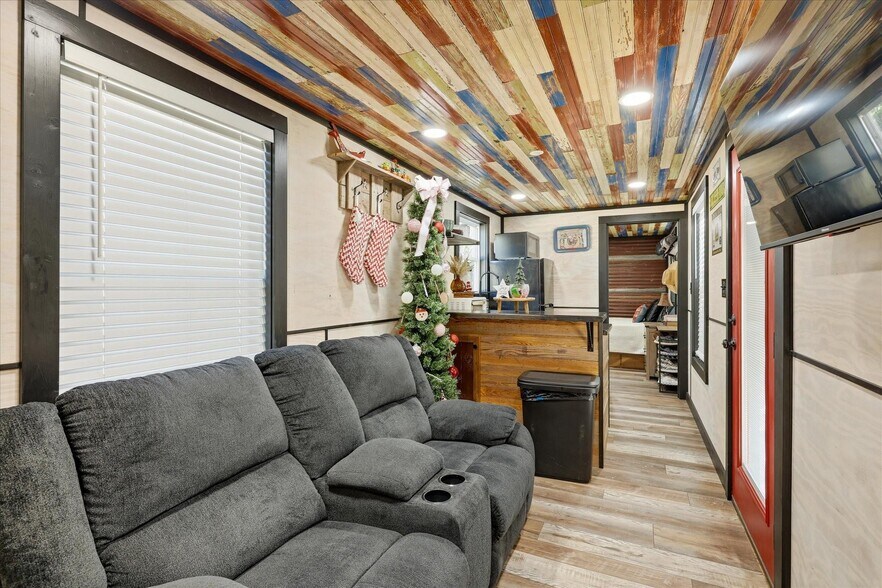 More Photos Of 8980 County Road 156, Bluff Dale Land For Sale