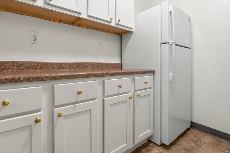 More Photos Of 7500 Prince Cole Ct, Manassas Apartments For Sale
