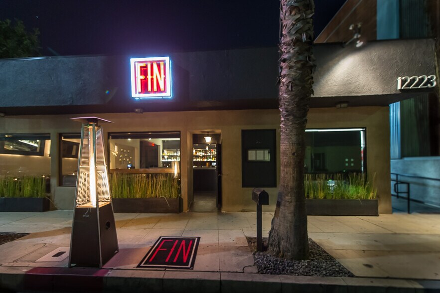More Photos Of 12223 W Washington Blvd, Los Angeles Restaurant For Lease