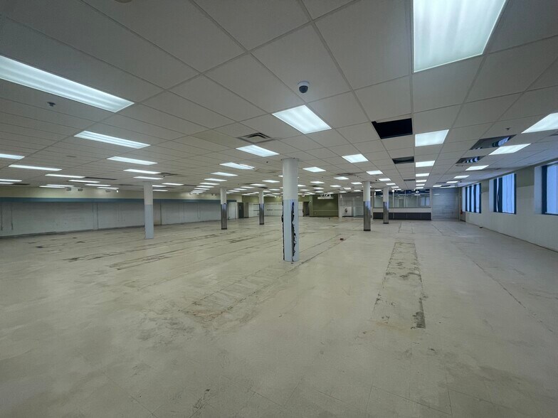 More Photos Of 1001 Glendon Ave, Los Angeles Apartments For Lease