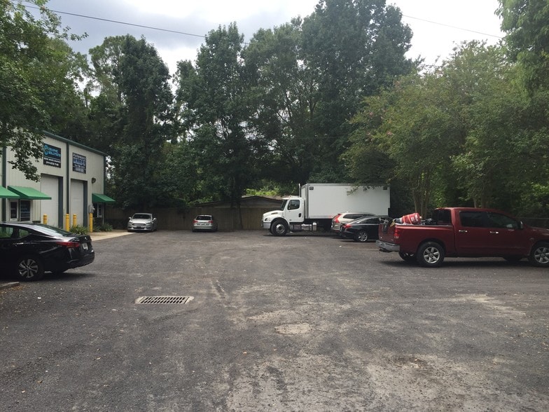 More Photos Of 4656 Collins Rd, Jacksonville Warehouse For Lease