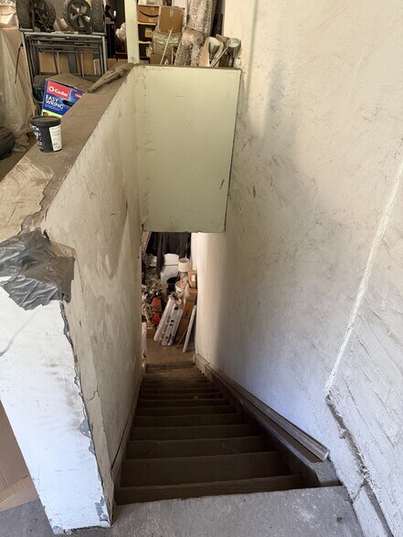 More Photos Of 31 W 138th St, New York Storefront Retail Residential For Sale