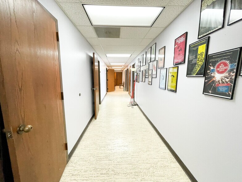 More Photos Of 3101 35th St, Lubbock Health Club For Sale