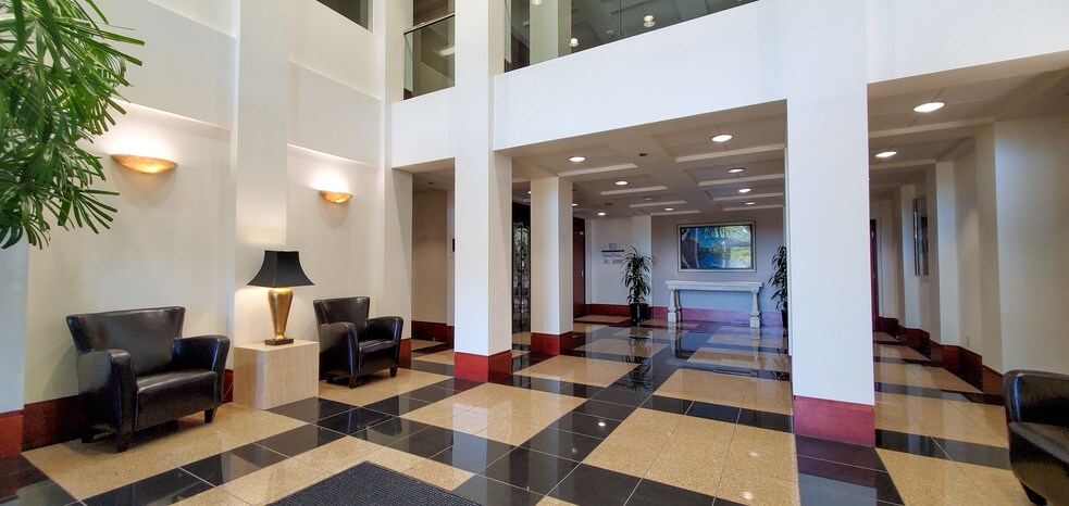 More Photos Of 7200 Redwood Blvd, Novato Office For Lease