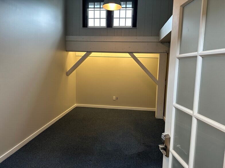 More Photos Of 9130 Otis Ave, Indianapolis Warehouse For Lease