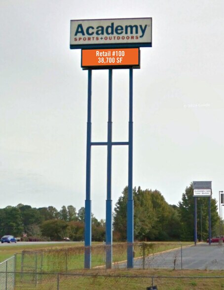 More Photos Of 100 Peachwood Centre Dr, Spartanburg Freestanding For Lease