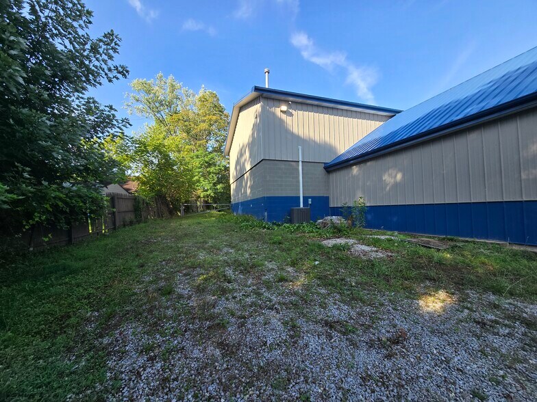 More Photos Of 3113 Mogadore Rd, Akron Warehouse For Sale