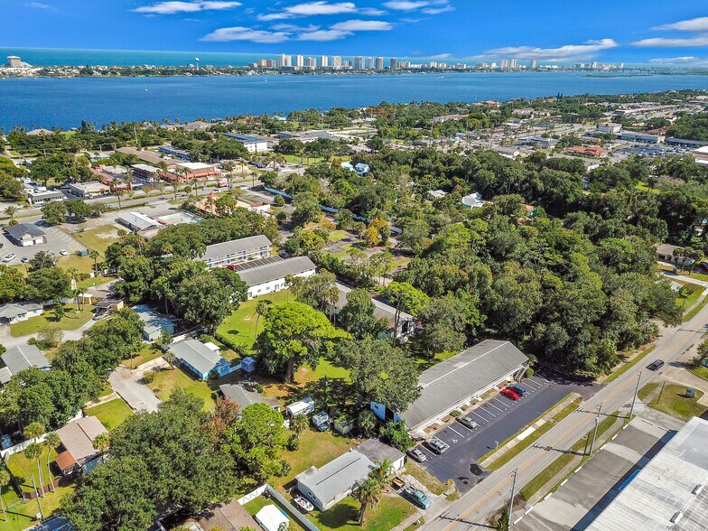 Primary Photo Of 1835 S Segrave St, South Daytona Apartments For Sale
