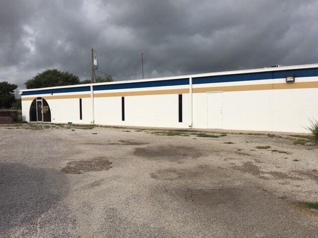 More Photos Of 9359 IH 37, Corpus Christi Office For Lease