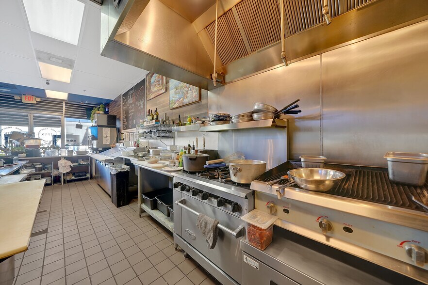 More Photos Of 711 S State Highway 49, Jackson Freestanding For Sale