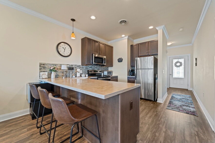 More Photos Of 501 E Franklin St, Endicott Apartments For Sale