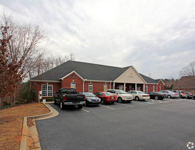 Primary Photo Of 115-131 N Park Trl, Stockbridge Medical For Lease