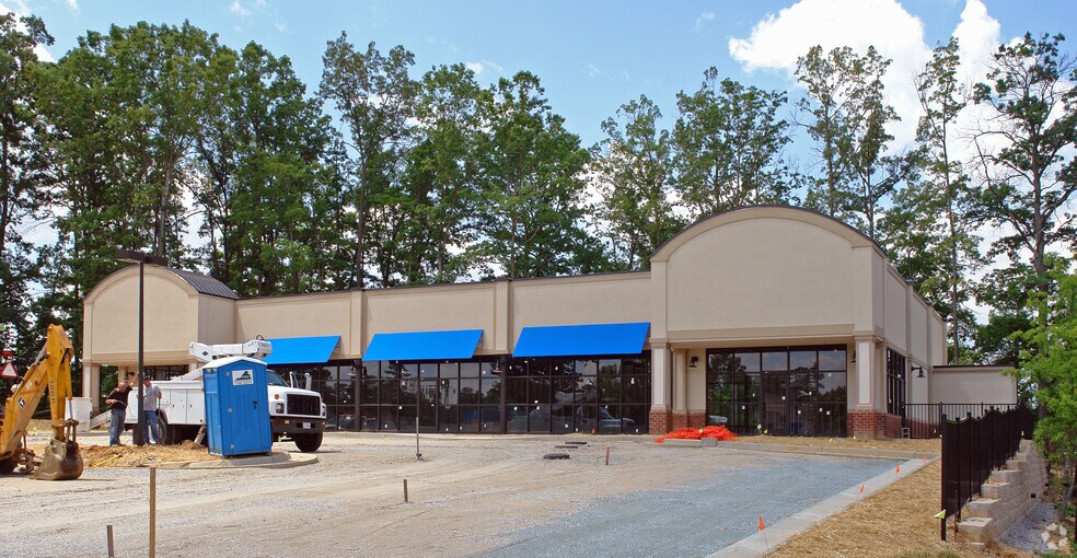 More Photos Of 13541-13549 Waterford Pl, Midlothian Freestanding For Lease