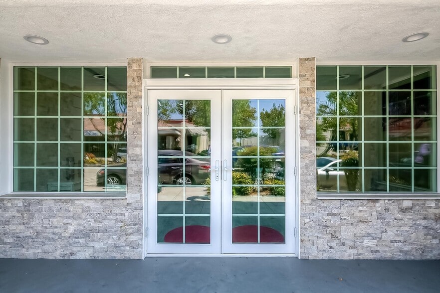 More Photos Of 218-220 S Myrtle Ave, Monrovia Storefront Retail Office For Sale