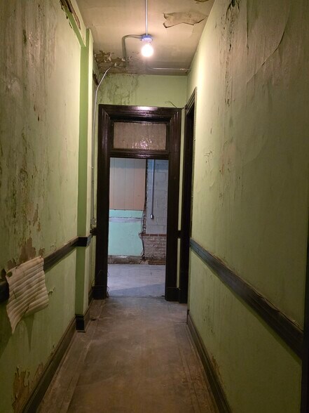 More Photos Of 124 E Front St, Sikeston Flex For Sale