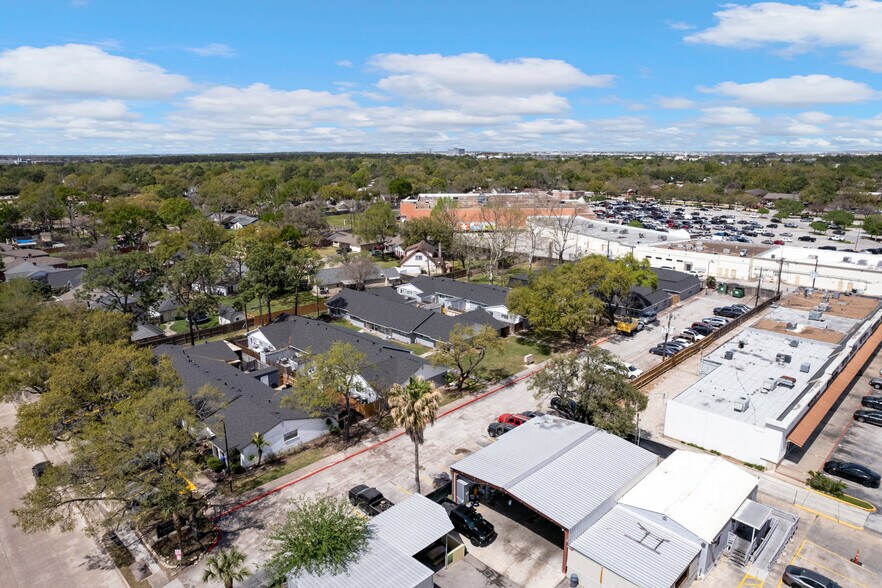 More Photos Of 2675-2689 Gessner Rd, Houston Apartments For Sale