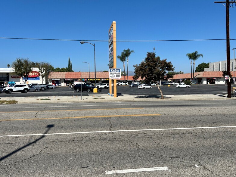 Primary Photo Of 22323 Sherman Way, Canoga Park Freestanding For Lease