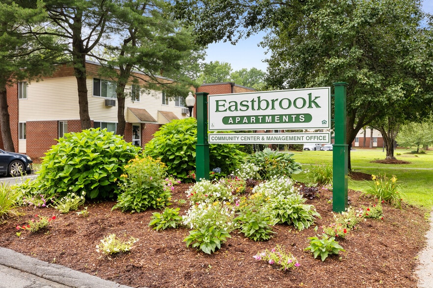 More Photos Of 193-321 Fernbank Rd, Springfield Apartments For Sale