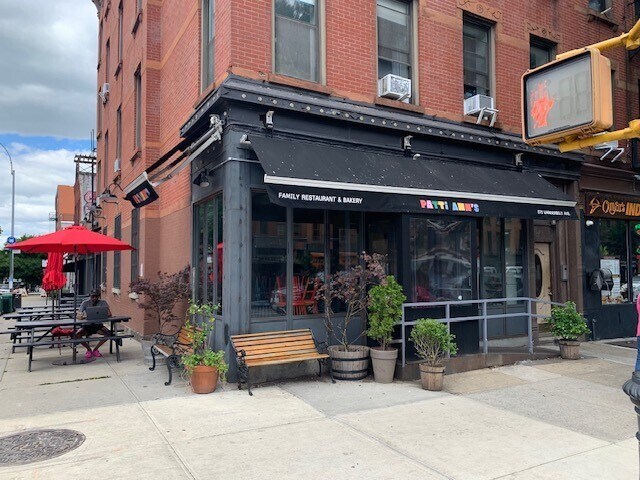 More Photos Of 570 Vanderbilt Ave, Brooklyn Storefront Retail Residential For Lease