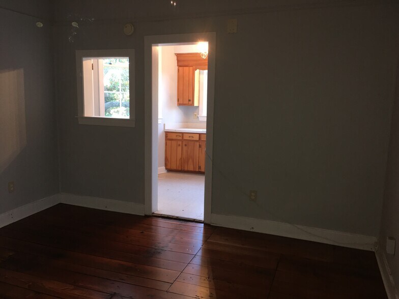 More Photos Of 635 E Bay St, Charleston Office Residential For Lease