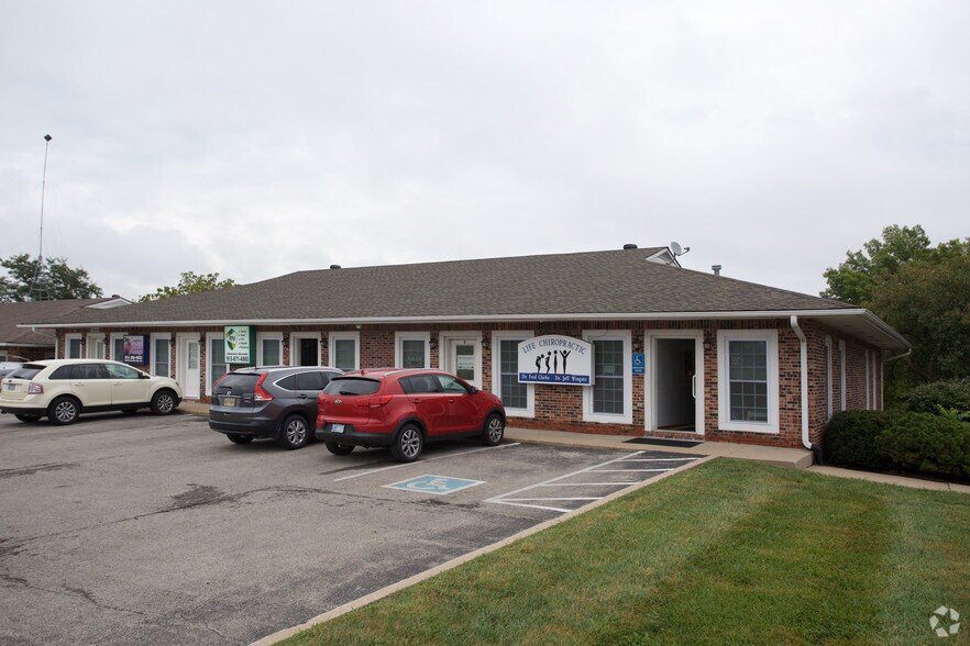 More Photos Of 13849 S Mur-Len Rd, Olathe Office For Lease