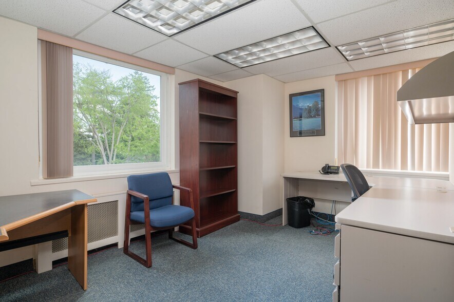 More Photos Of 22 South St, Morristown Office For Lease
