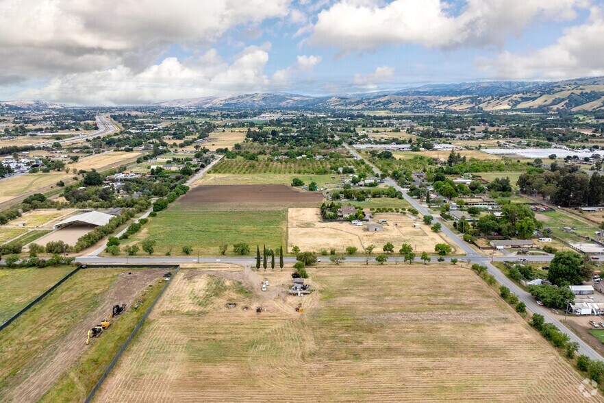 More Photos Of 1020 San Martin Ave, San Martin Land For Lease