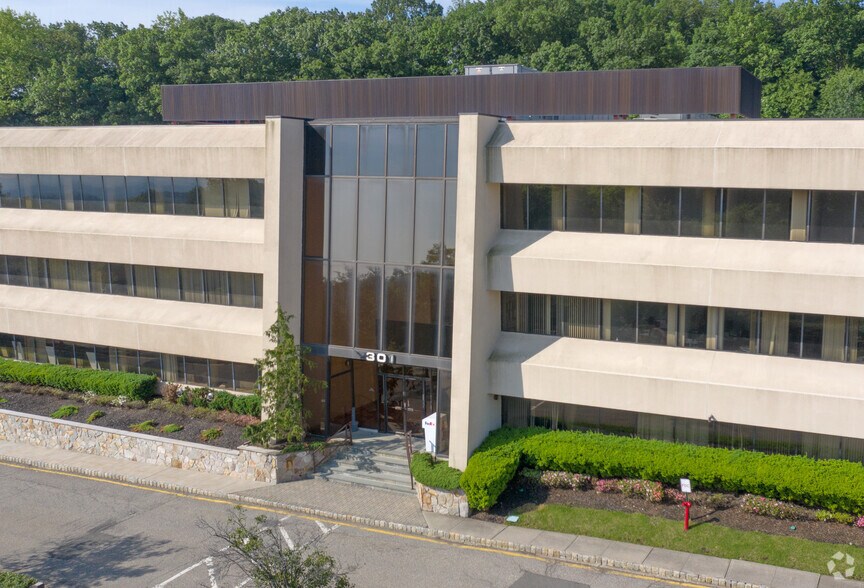 More Photos Of 301 Gibraltar Dr, Morris Plains Office For Lease