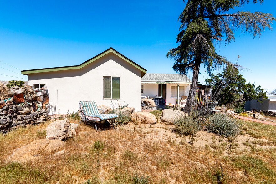 More Photos Of 7772 Jemez Trl, Yucca Valley Multifamily For Sale