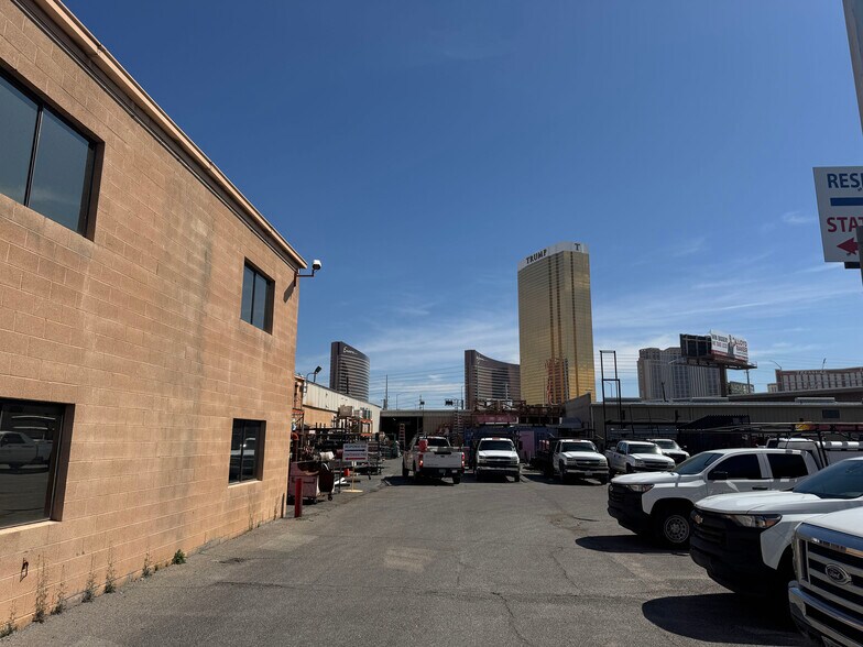 More Photos Of 3130 Westwood Dr, Las Vegas Manufacturing For Lease