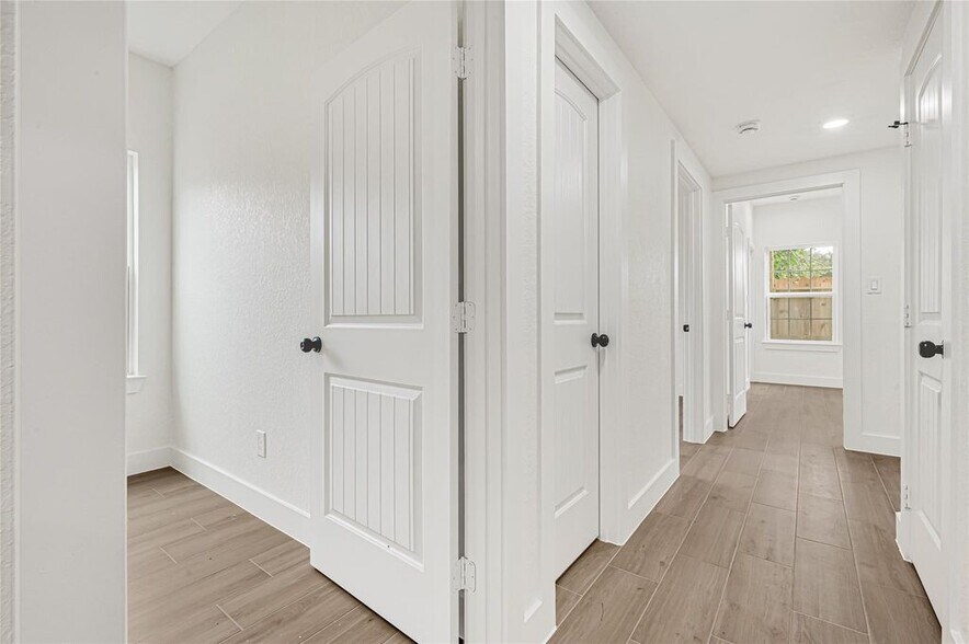 More Photos Of 430 Rhode Island st, Houston Apartments For Sale
