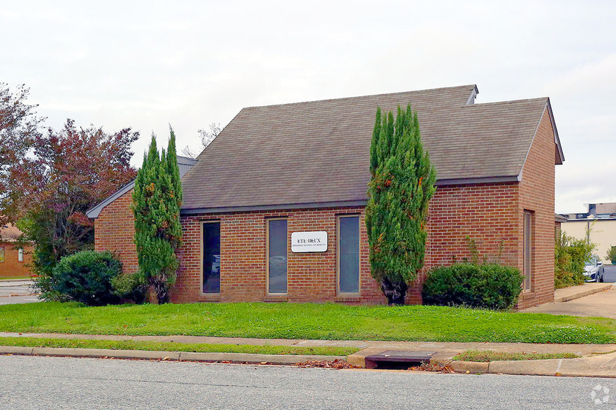 Primary Photo Of 2100 Hartford Rd, Hampton Medical For Lease