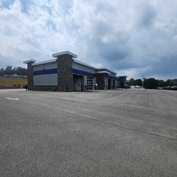 More Photos Of 215 Scharberry Ln, Mars Auto Dealership For Sale