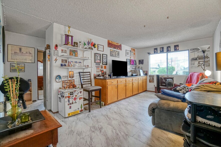 More Photos Of 2714 New Jersey St, Los Angeles Multifamily For Sale