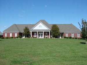 More Photos Of 102 Manor Ave, Bardstown Office For Lease