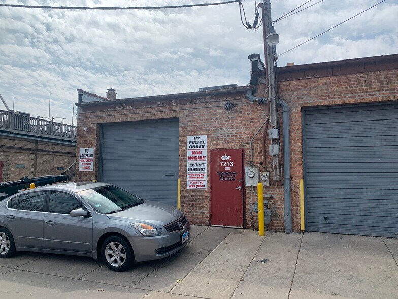 More Photos Of 7213 W Roosevelt Rd, Forest Park Storefront For Sale