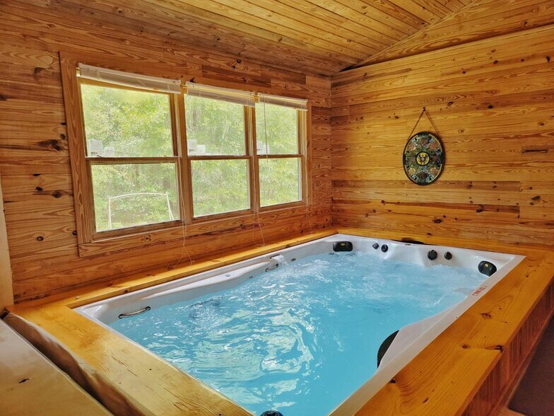 More Photos Of 9545 178th St, Mc Alpin Specialty For Sale
