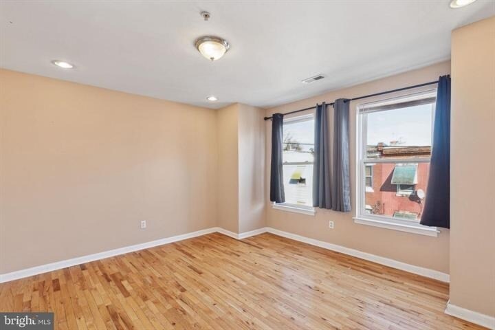 More Photos Of 2022 N Woodstock St, Philadelphia Apartments For Sale