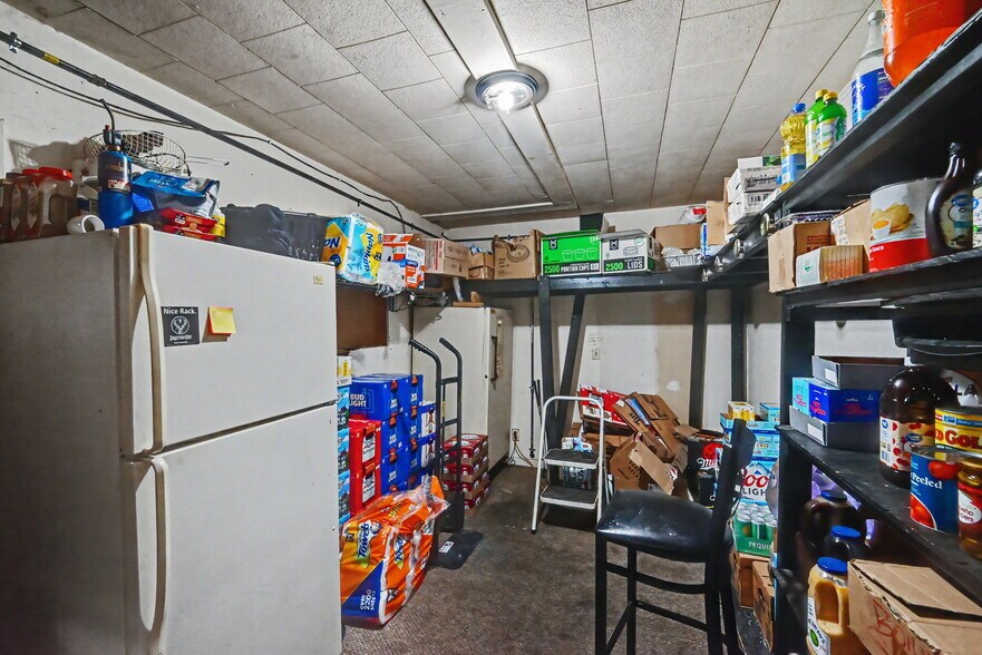 More Photos Of 126 McConnell St, Oxford Storefront Retail Residential For Sale