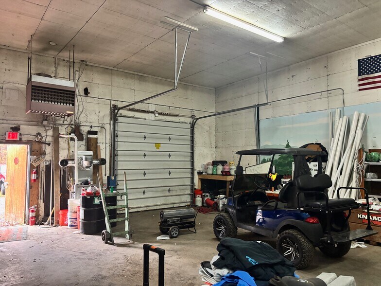 More Photos Of 328 N Grand Ave, Poughkeepsie Warehouse For Sale