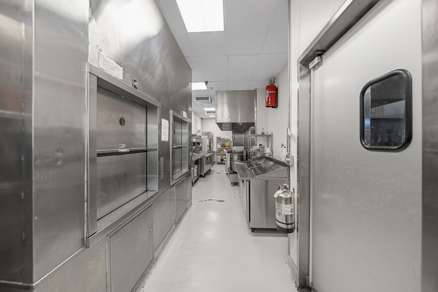 More Photos Of 1088 S Baldwin Ave, Arcadia Restaurant For Lease