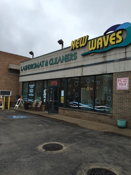 More Photos Of 6043-6049 W Addison St, Chicago Restaurant For Sale
