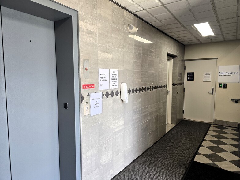 More Photos Of 3018 Dixwell Ave, Hamden Medical For Lease