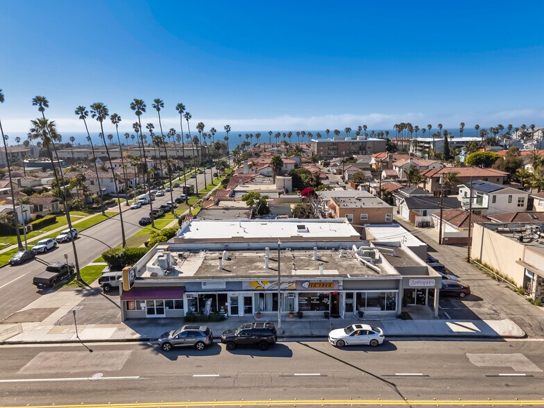 More Photos Of 1213-1223 S Pacific Coast Hwy, Redondo Beach Storefront For Sale
