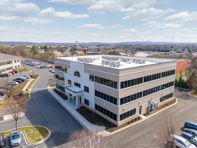 More Photos Of 7109 Guilford Dr, Frederick Medical For Sale