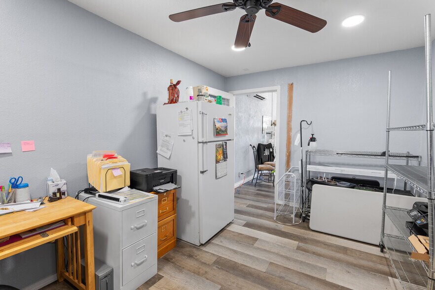 More Photos Of 119 S Calapooia St, Sutherlin Freestanding For Sale