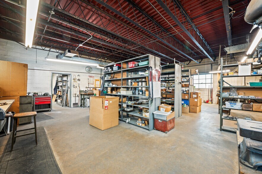 More Photos Of 2028 Washington Ave, Saint Joseph Warehouse For Sale