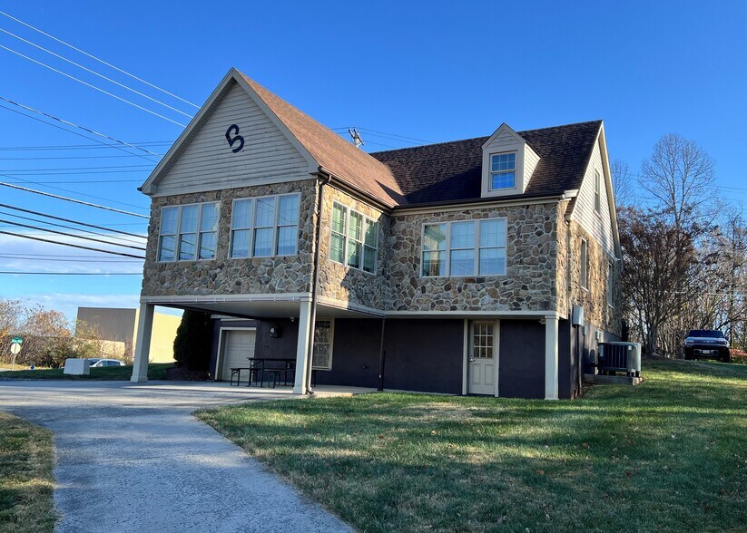 More Photos Of 205 Graves Mill Rd, Lynchburg Office For Lease