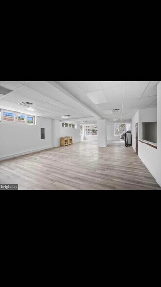 More Photos Of 80-82 Jersey St, Trenton Storefront Retail Residential For Lease